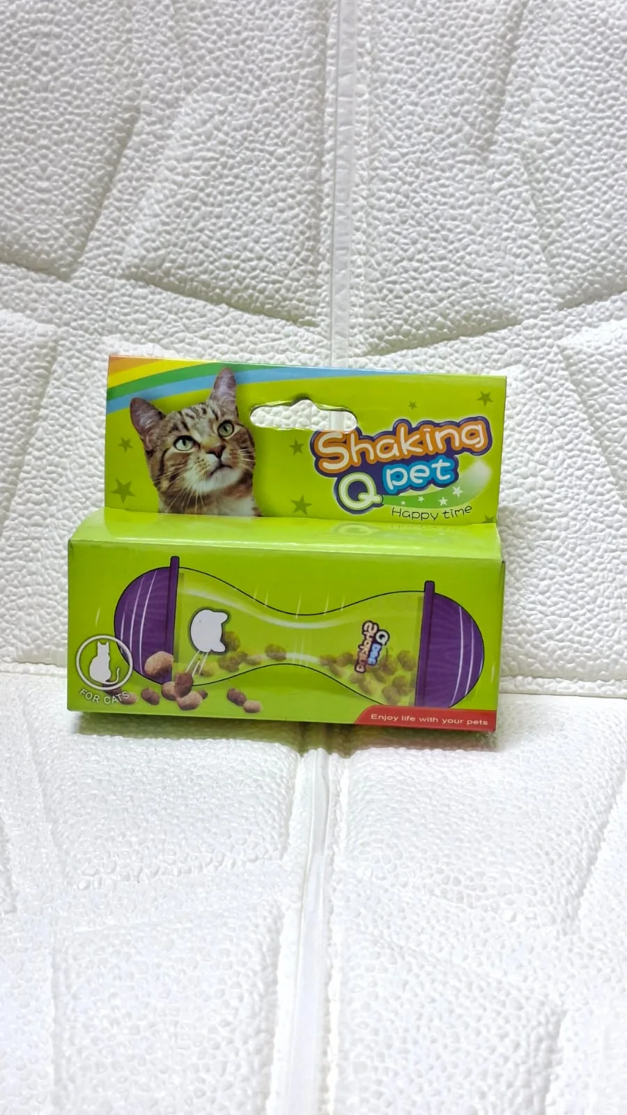 Juguetes gatos pequeños y grandes
