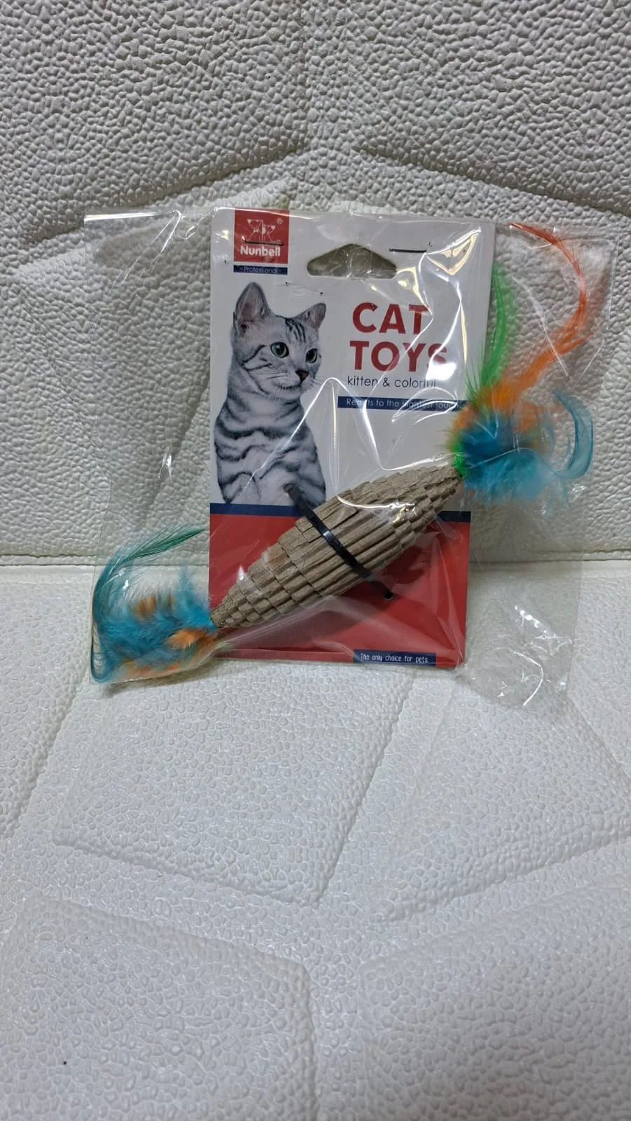 Juguetes gatos pequeños y grandes